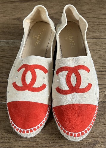 Chanel red beige - red/beige, suede