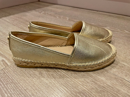 Russell and bromley - russell,