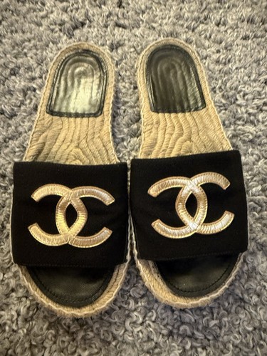 Chanel black and - , gold