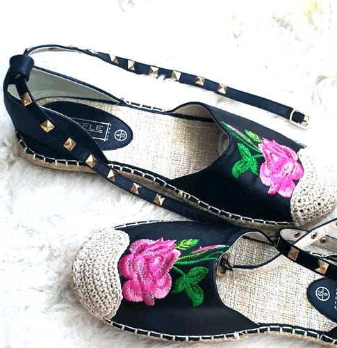Brand new espadrille tie - tie, leg