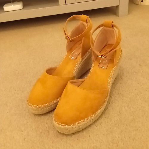 Bella star yellow suede - star,