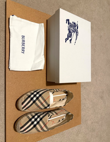 Burberry house check - burberry,